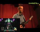 Tobias Hartlehnert spielt Guitar Hero