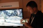 N-Zone-Kollege Sebastian Stange beim Probespielen mit der Nintendo Wii U. (2)