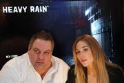Jacqui Ainsley (Madison Paige) und Sam Douglas (Scott Shelby) beim Heavy-Rain-Launch-Event in Paris.