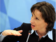 Familienministerin kritisiert Videoplattformen und soziale Netzwerke