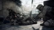 In Battlefield 3 könnt ihr verletzte Soldaten aus der Schusslinie ziehen und sie so vor dem sicheren Tod bewahren.