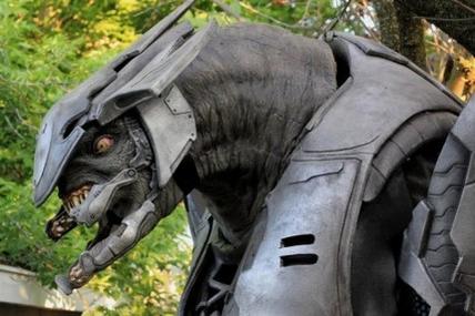 Halo 3: Ein Elite in Originalgröße - das beste Cosplay-Kostüm EVER