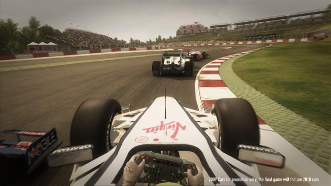 Seit der Veröffentlicht hat F1 2010 mit einigen Bugs zu kämpfen, die Entwickler Codemasters mit dem ersten Patch nun behoben hat. Bislang steht das Update aber nur für die PlayStation 3 zur Verfügung. (2)