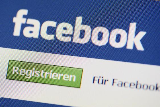 cynamite.de jetzt mit Facebook-Login