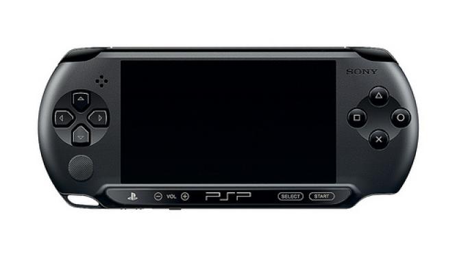 Wie mehrere Händler und Quellen berichten, soll die günstige PSP E-1000 für nur 99 Euro ab dem 28. Oktober 2011 überall erhältlich sein. (2)