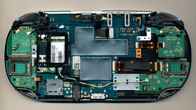 Die Playstation Vita glänzt mit starker Hardware und vielen technischen Raffinessen. (1)