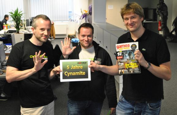 Games-Aktuell-Podcast 191: Tobias, Thomas und Matti (von links) feiern 5 Jahre Cynamite/Gamesaktuell.de!