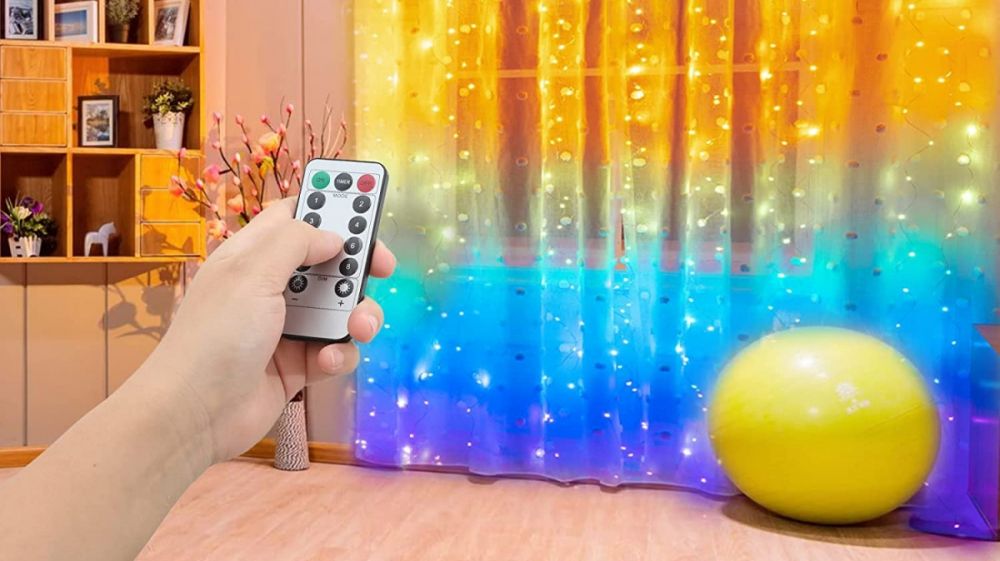 Außergewöhnlicher und günstiger als Philips Hue & Nanoleaf: Star-Wars-Nachtlicht, LED-Vorhang uvm.
