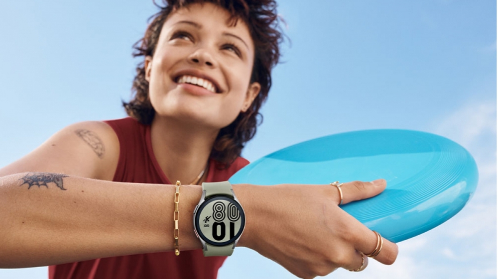 Smartwatch-Deal: Samsung Galaxy Watch 4 kaufen, Buds-Kopfhörer gratis dazu bekommen