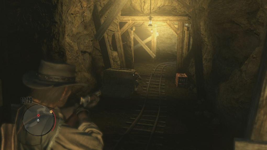 Im Inneren der Mine trefft ihr auf vereinzelte Minenarbeiter, die euch an den Kragen wollen. Oftmals verstecken sie sich auch hinter Kisten oder Fässern. Obwohl auf eurer Mini-Karte Abzweigungen zu erkennen sind, verläuft der Weg im Inneren stets linear.