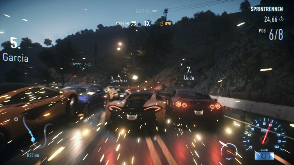 Bevor man sich solche engen Duelle mit anderen Spielern liefert, sind im neuen Need for Speed zu viele Hürden zu bewältigen.