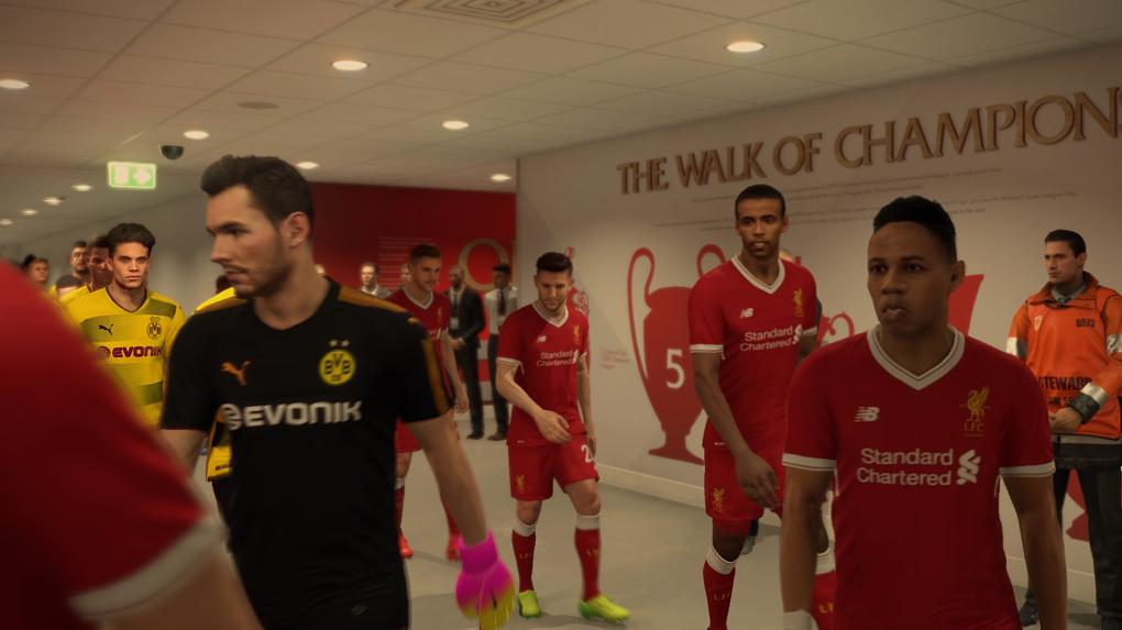 Von Borussia Dortmund und dem FC Liverpool haben die Entwickler Ganzkörper-Scans angefertigt. Mit welchem Detailgrad die Akteure von nicht exklusiv lizenzierten Mannschaften dargestellt werden, muss sich im fertigen Spiel erst noch zeigen.