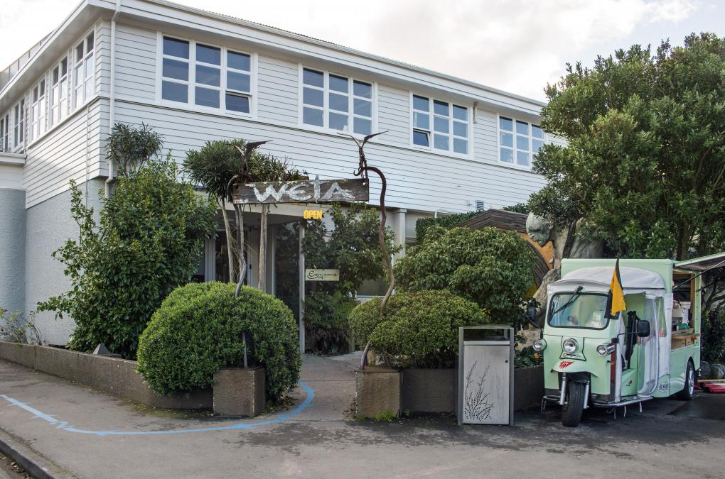 Auch einen Shop gibt es bei der Weta Cave. Schließlich soll sich die Reise auch für Otto-Normaltourist lohnen.