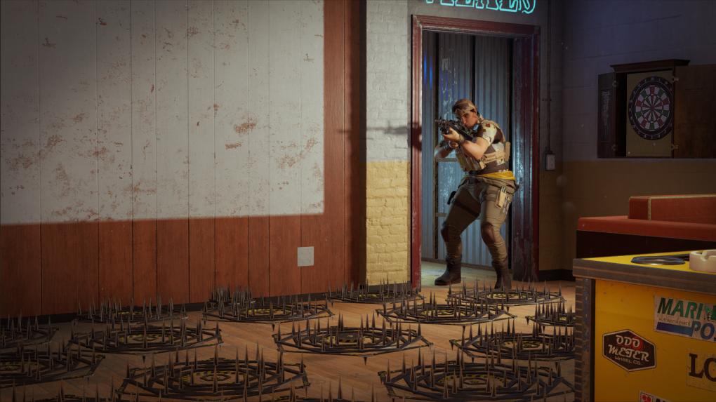Die neue Spezialistin Gridlock aus dem Burnt Horizon-DLC kann als erste Angreiferin Fallen legen.