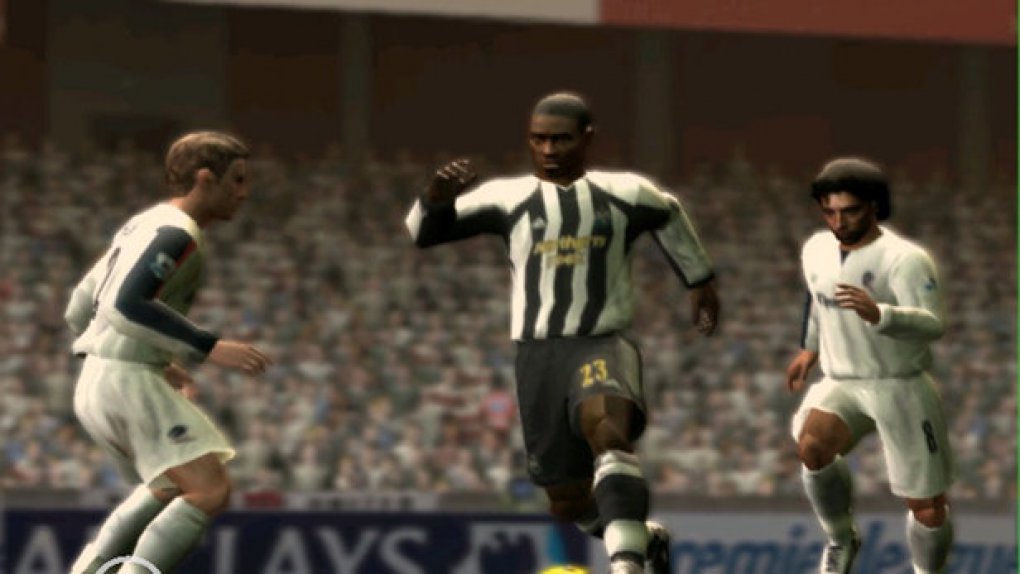 Die Xbox-360-Version von FIFA 07 bekam eine neue Grafik-Engine spendiert – im Gegensatz zu den Fassungen für PC oder PS2. Spielerisch und optisch war dieser Version somit allen anderen Ablegern deutlich überlegen.