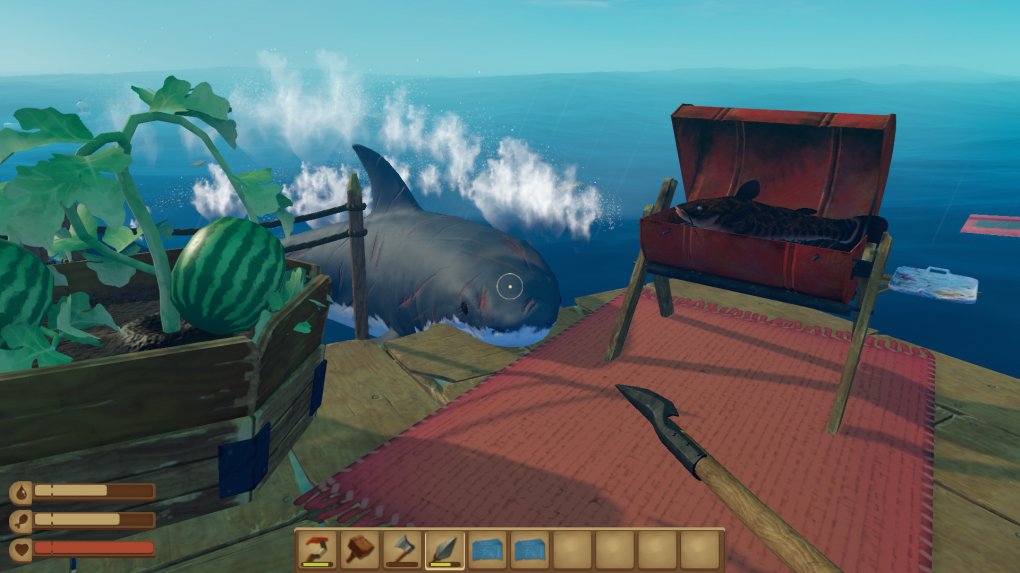 Der Hai beißt herzhaft in das Boot – vielleicht wurde er von dem auf dem Grill liegenden Fisch angelockt? Der Überlebenskampf spielt in Raft zwar eine Rolle, ist aber längst nicht das dominanteste Feature im Spiel.