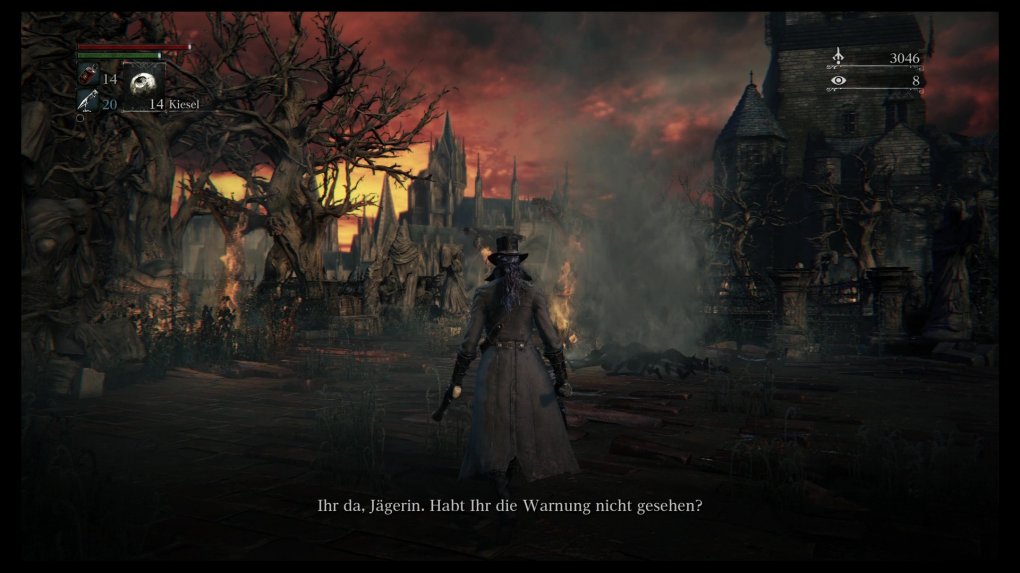 Nicht nur die Alt-Yharnam, sondern auch der Himmel scheint zu brennen. Rot ist eine der wenigen präsenten Farben im Spiel.