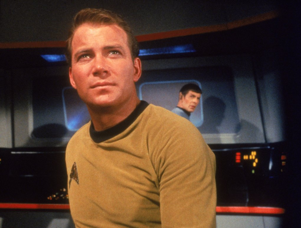 Selbst für Captain Kirk können Firmenweihnachtsfeiern peinlich enden.