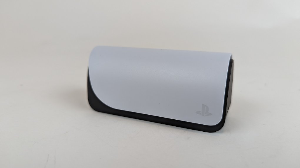 Ladebox der Playstation Pulse Explore Wireless Earbuds