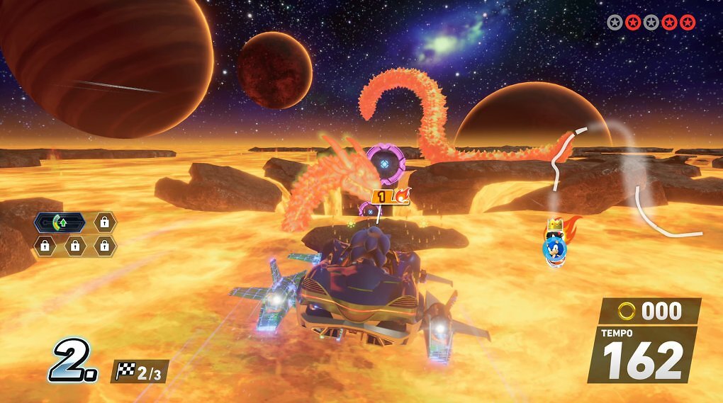 Auch in der Luft ist Sonic unterwegs. Anders als in Mario Kart gleitet ihr nicht bloß, sondern könnt euer Fluggerät frei steuern.
