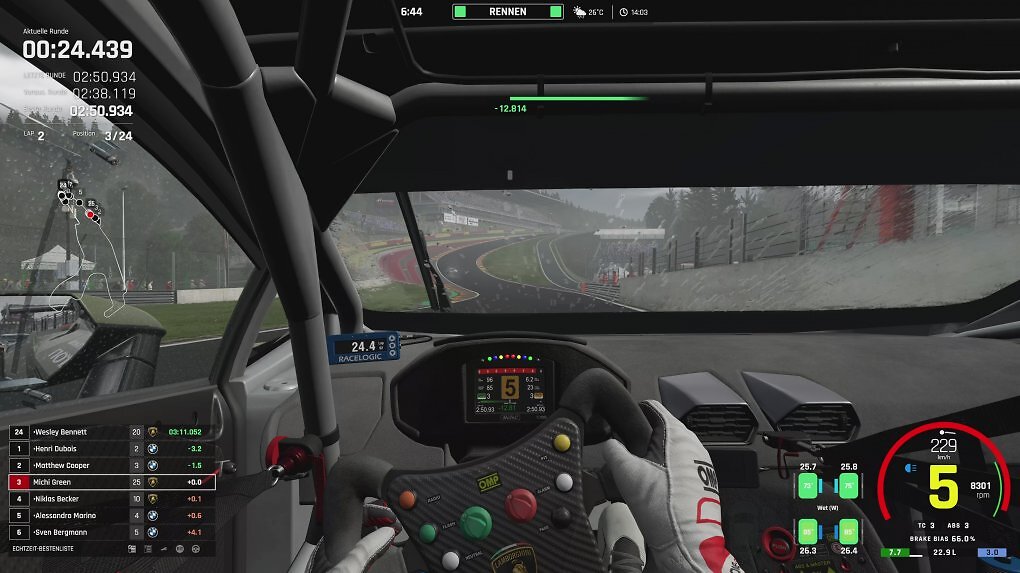 Manche Strecken wie Spa, Silverstone und der Nürburgring sind für ihre plötzlichen Wetterwechsel gefürchtet und berüchtigt.
