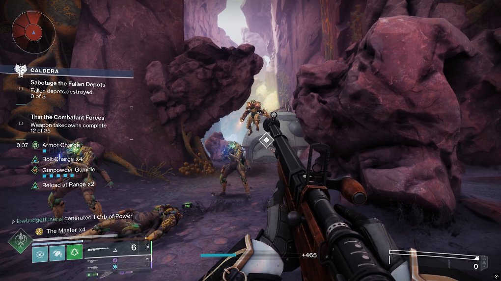 Ein Nutzungsbeispiel, so alt wie die Pro-Controller selbst: In einem Shooter Hüpfen, Rutschen, Ducken oder Nachladen, ohne den Daumen vom rechten Stick nehmen zu müssen.