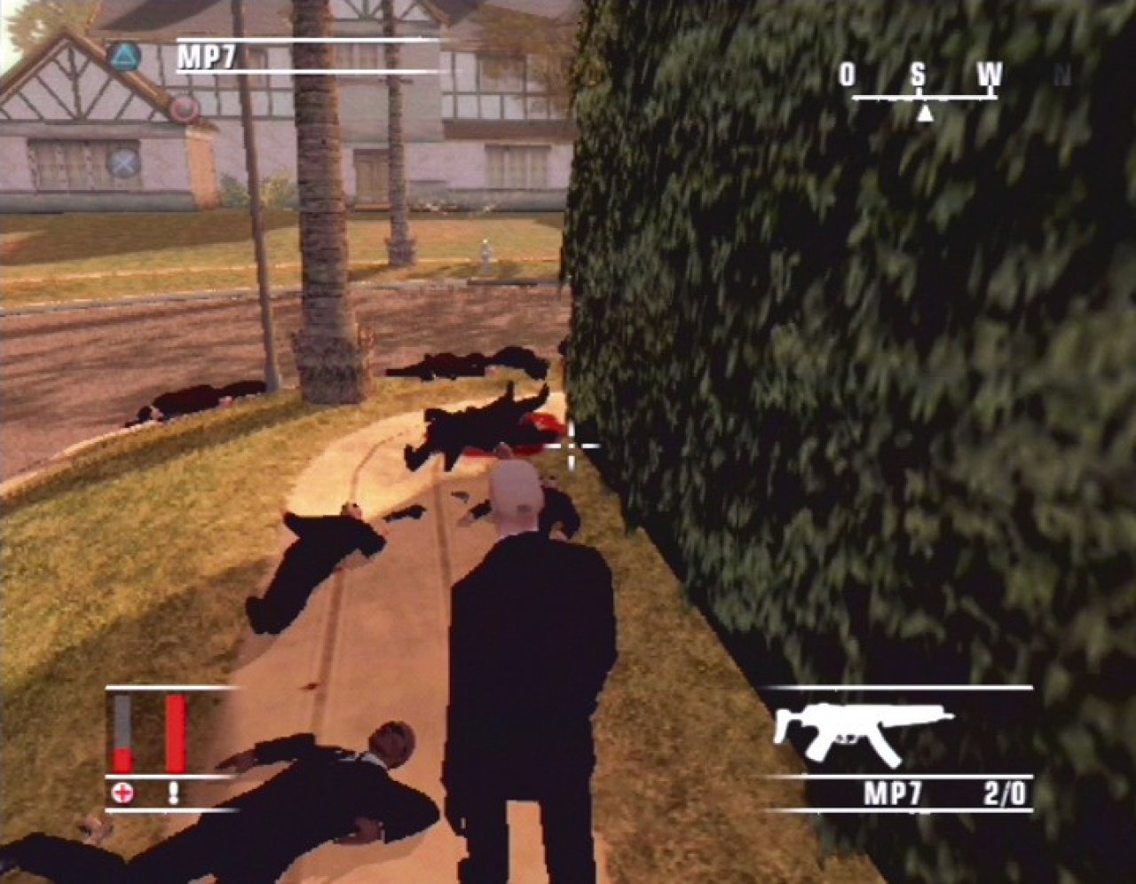 [15/09/2006] Viel Feind, viel Ehr: Der Hitman vor den Früchten seiner Arbeit. (PS2)