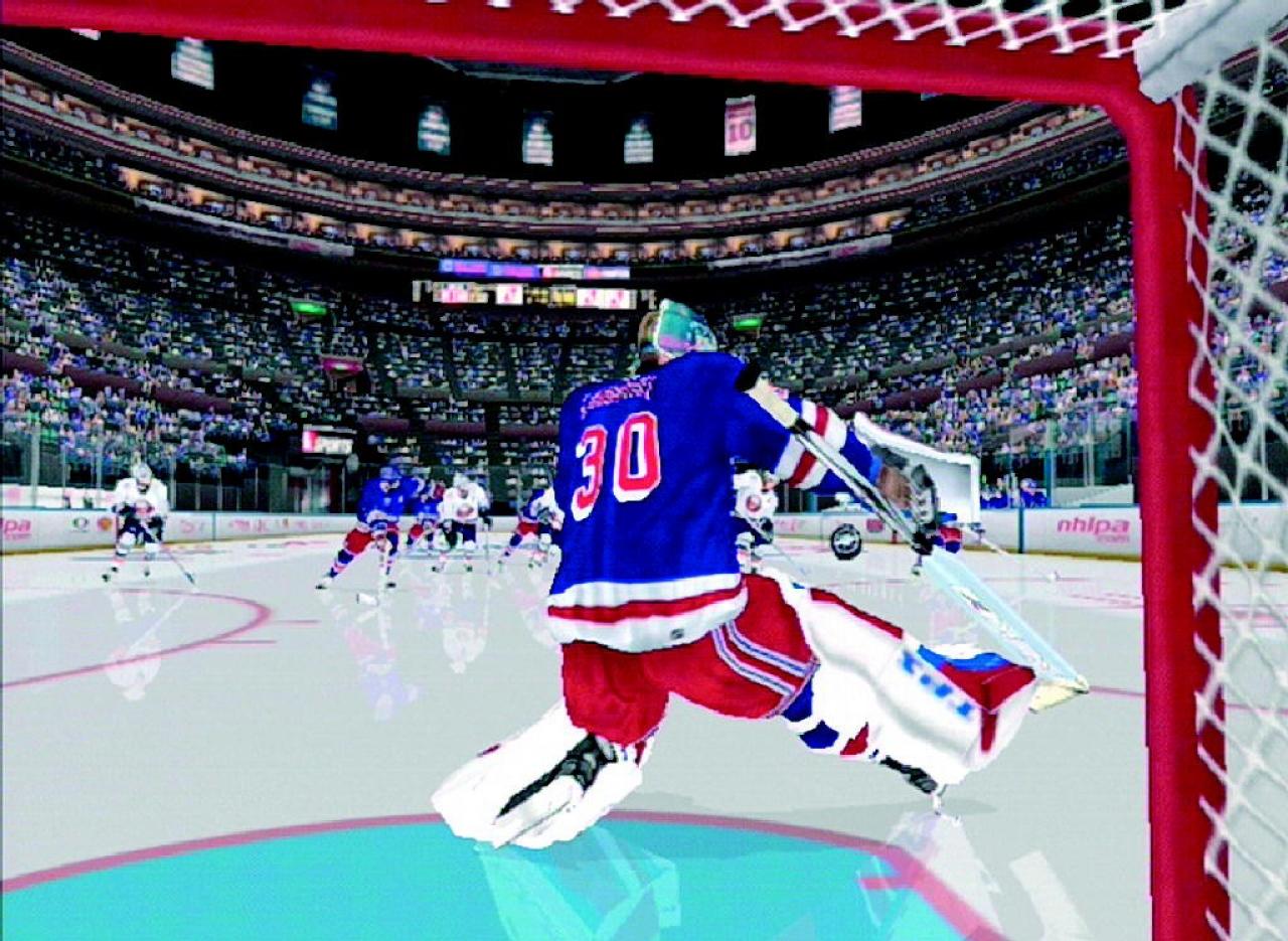 [17/11/2006] Diesen platzierten Schlagschuss kann der Rangers-Goalie gerade noch entschärfen. 