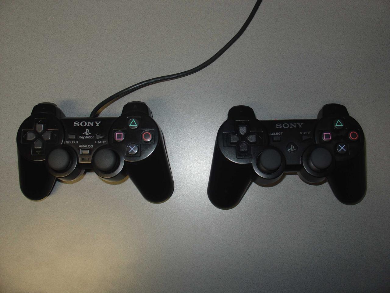 [16/11/2006] PS2- und PS3-Controller sind gleich groß.