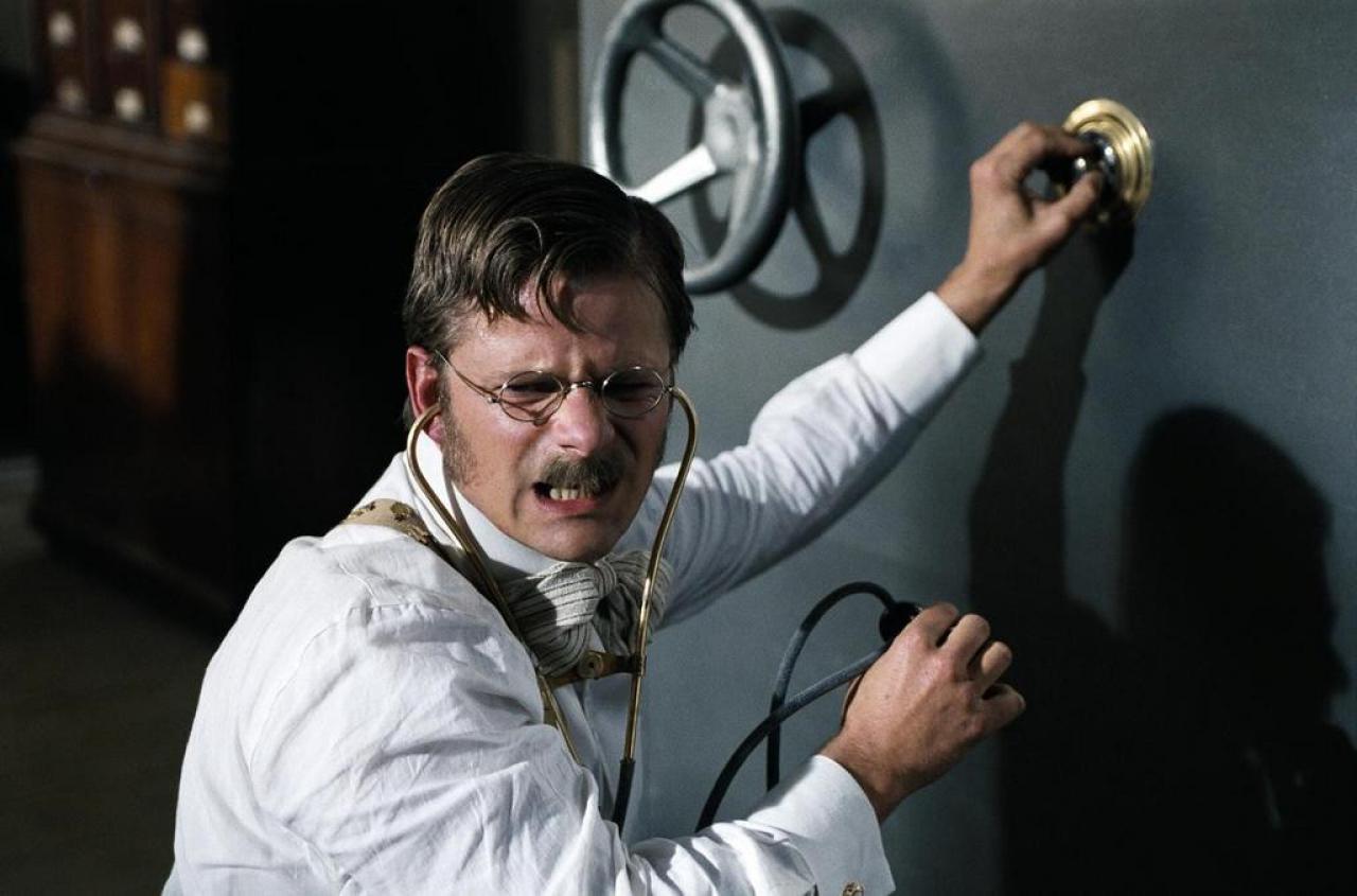 [22/01/2007] Bei der Arbeit: Inspektor Quentin (Steve Zahn) 