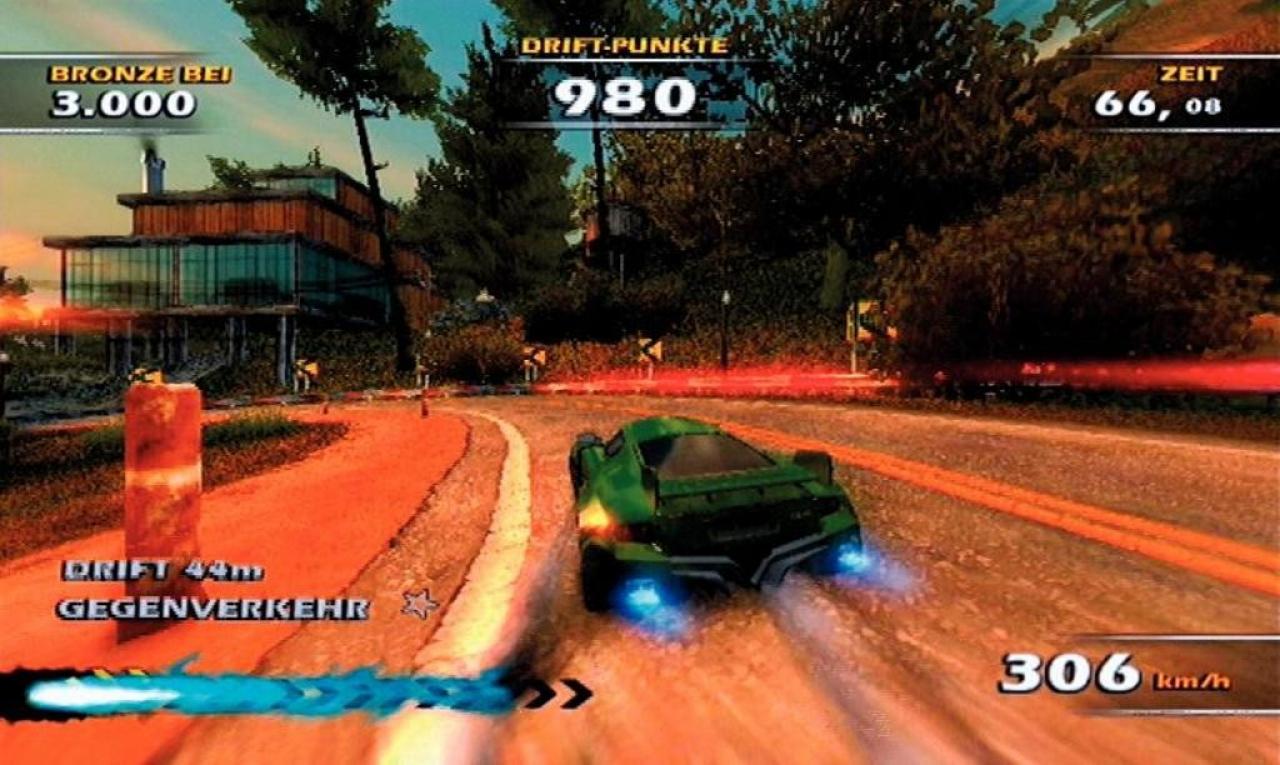 [17/03/2007] Mit 300 Stundenkilometern im Gegenverkehr durch die Kurve driften -- das bringt reichlich Punkte und noch mehr Fahrspaß! (PS2) 