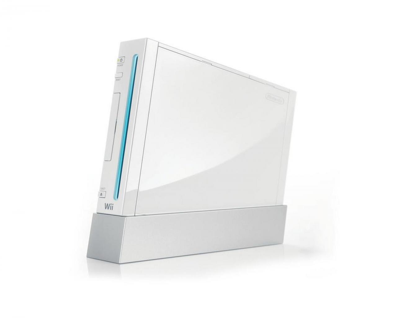 [05/03/2007] Digitalausgänge oder gar ein HD-Laufwerk sucht man bei Wii vergebens. Nintendo beschränkt sich auf das Nötigste, was sich positiv auf den Preis der Konsole auswirkt (250 Euro). 