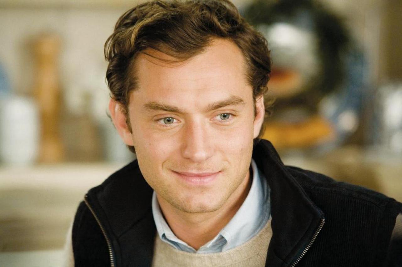 [29/05/2007] Witwer Graham (Jude Law) ist ein echter Dandy 