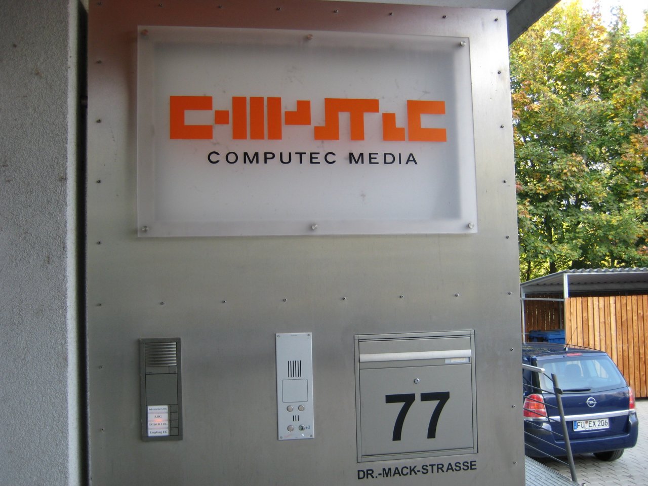 [11/10/2007] Doktor-Mack-Straße in Fürth: Hier wohnen wir ab jetzt. Beziehungsweise arbeiten. Ach, ist eh das Gleiche.