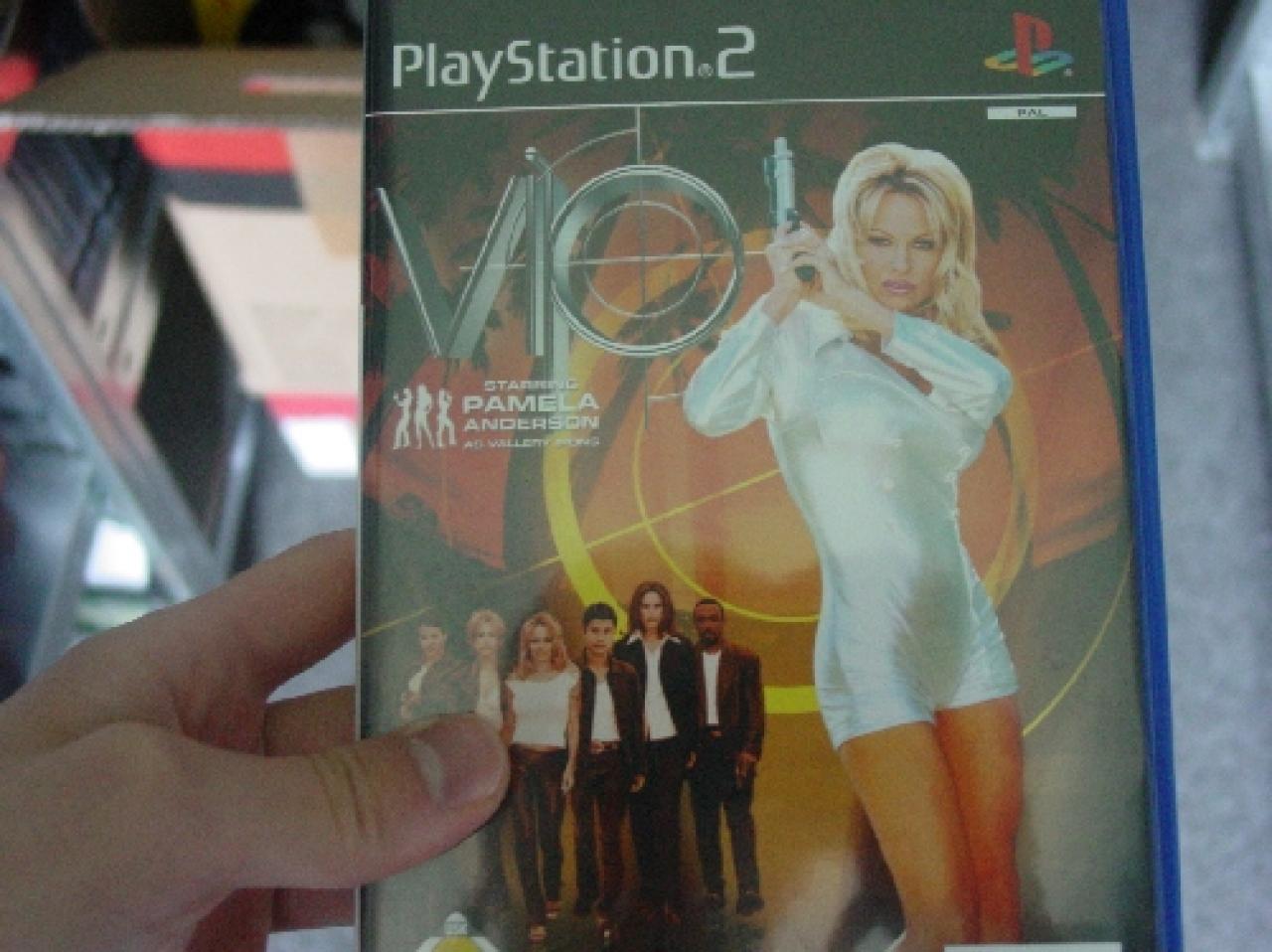 [17/06/2008] VIP mit Pamela Anderson. Müssen wir über die Qualität des Spiels noch was sagen?