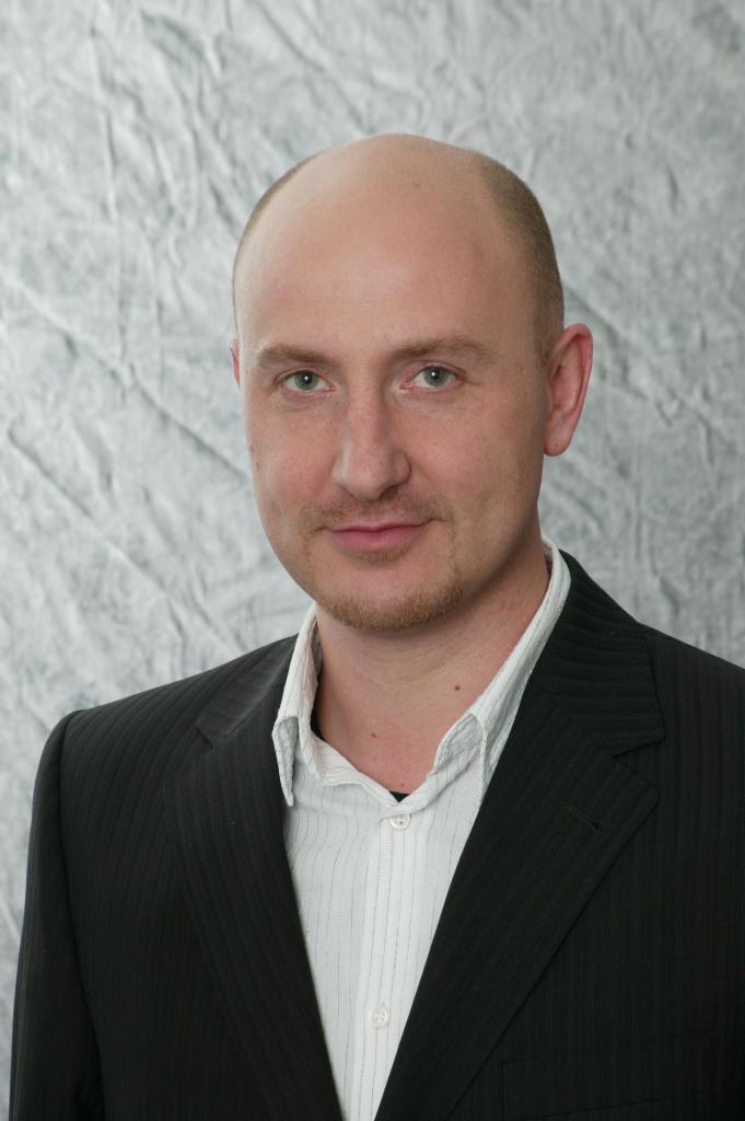 [01/08/2008] Dr. Alexander Bidell, PR Manager Midway Deutschland.