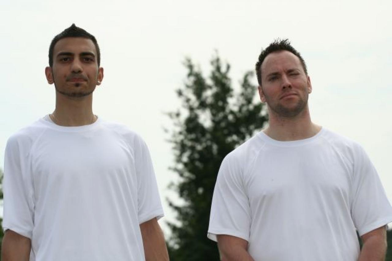 [05/08/2008] Im Fußball-Dress: Engin Aydin (links) und Andreas Szedlak