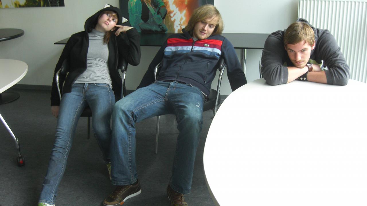 [09/07/2009] Kein Simon = kreative Sendepause beim Fotoshooting!
