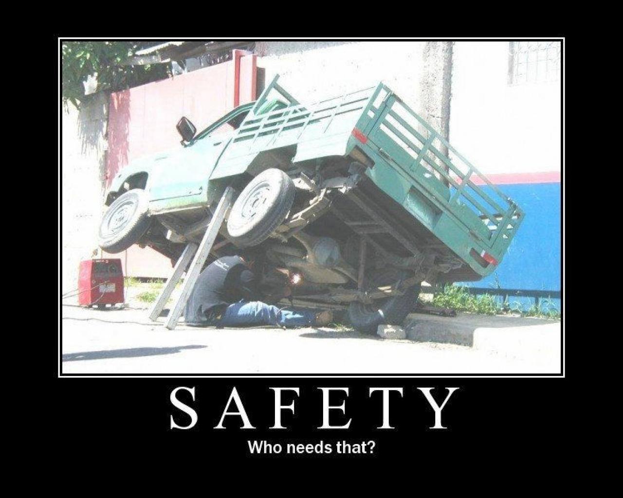 [28/08/2009] Demotivational-Poster: Superlustige Parodie auf die Motivational-Poster aus den Neunzigern - Achtung: Lachgarantie! (130)