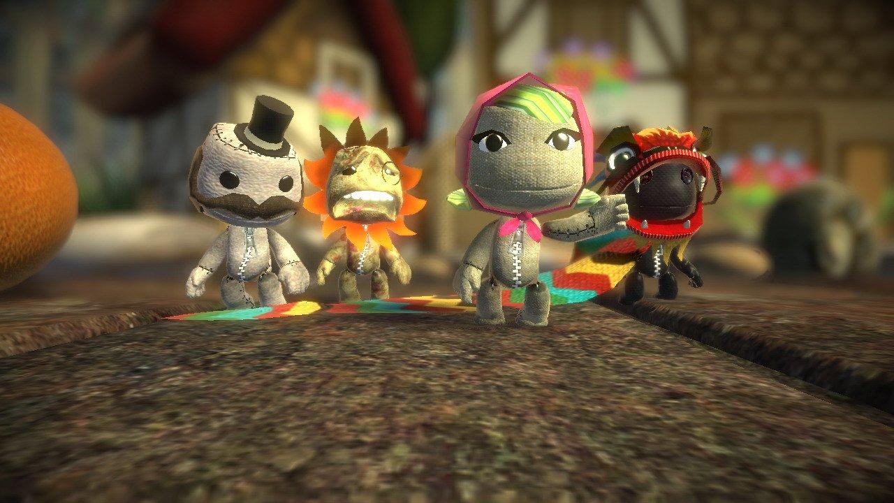[09/06/2010] Was albernen Coop-Modus angeht kommen wenige Titel ran an den Spaß, den wir mit Little Big Planet haben. Endlich ein Spiel in dem wir unsere Freundin ohrfeigen können ohne Konsequenzen.