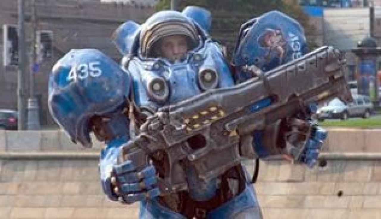 [29/07/2010] Starcraft würde sich hervorragend anbieten, nachdem das Spiel sich sehr gut verkauft und eine der besten Handlungsbögen im RTS-Genre bietet. Ein Starcraft 2-Film wurde von Blizzard als wahrscheinlich eingestuft - wenn sich 