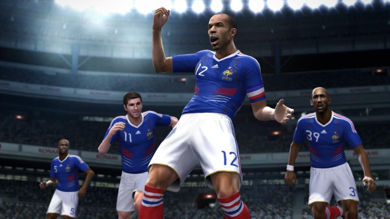 [13/07/2010] Die beiden Chefs des PES-Teams, Seabass und Jon Murphy beantworten unsere Fragen zu PES 2011. (3)