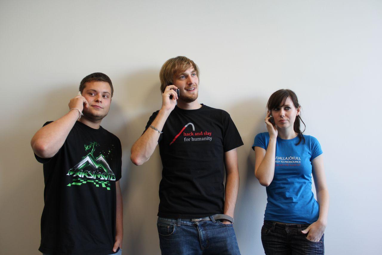 [08/10/2010] Cynamite-Podcast 135: (v.l.n.r.) Der neue Trainee Max, Dom, Katha