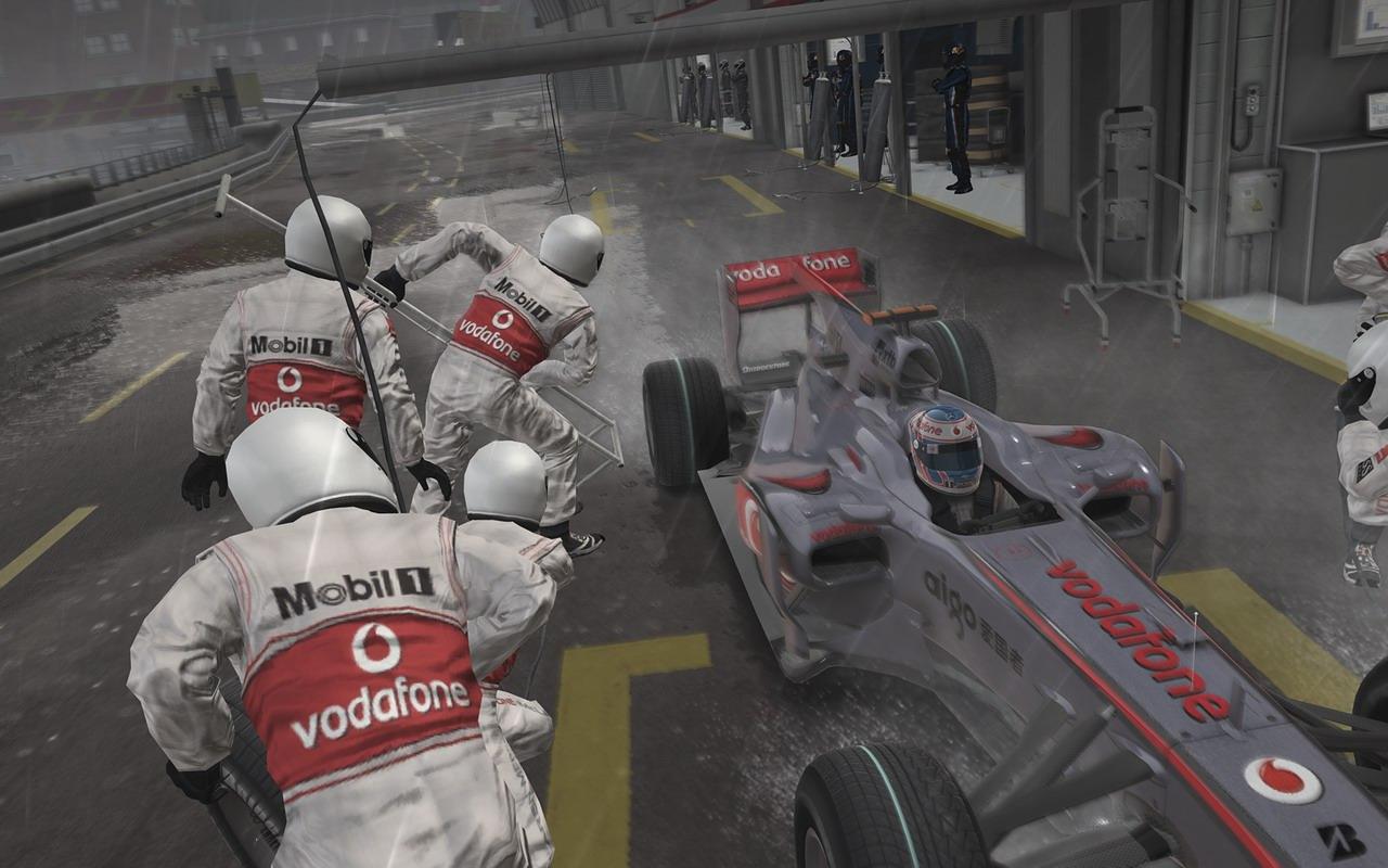 [06/10/2010] Platz 17: Die Optik in F1 2010 fällt vor allem durch ihren Detailreichtum positiv auf und besonders die Regenrennen wissen grafisch zu beeindrucken. Trotz Höchstgeschwindigkeit finden 7 User (0,7%) die Zeit, die Grafik zu genießen.