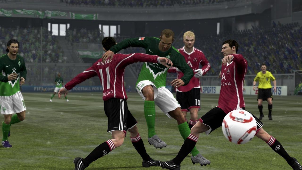[13/10/2010] FIFA 11 bringt hat nicht nur viele Lizenzen zu bieten, sondern auch kräftig an der Grafki und dem Gamplay gefeilt.