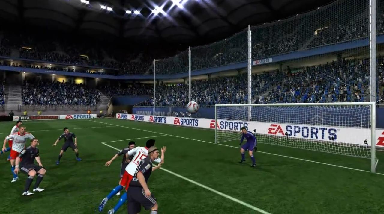 [22/10/2010] Platz 14: Electronic Arts hat sich beim Gameplay und der Präsentation von FIFA 11 mächtig ins Zeug gelegt und das spürt man auch. Mit 5 Stimmen (1,1%) schneidet man nur wenig besser ab als der große Konkurrent PES 2011.