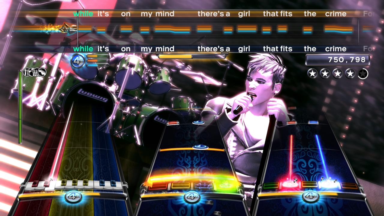 [25/10/2010] Platz 6: Rock Band 3 war trotz innovativer Ideen ein kommerzieller Flop. Wegen des neuen Keyboard-Controllers und der Pro-Gitarre gaben aber immerhin 17 Games Aktuell-Rocker (7,8%) ihre Stimme für Rock Band 3 ab.