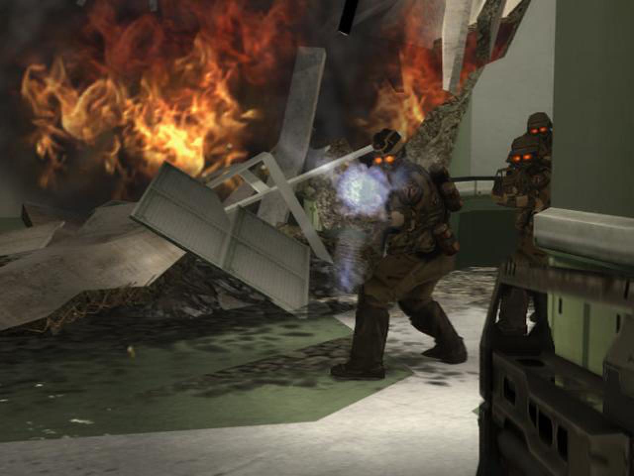 [03/02/2011] Die KI der Spiele wurde innerhalb von sieben Jahren deutlich verbessert. In Killzone 1 wurden Spieler nur mit Kugeln zugeballert... Im Bild: Killzone 1