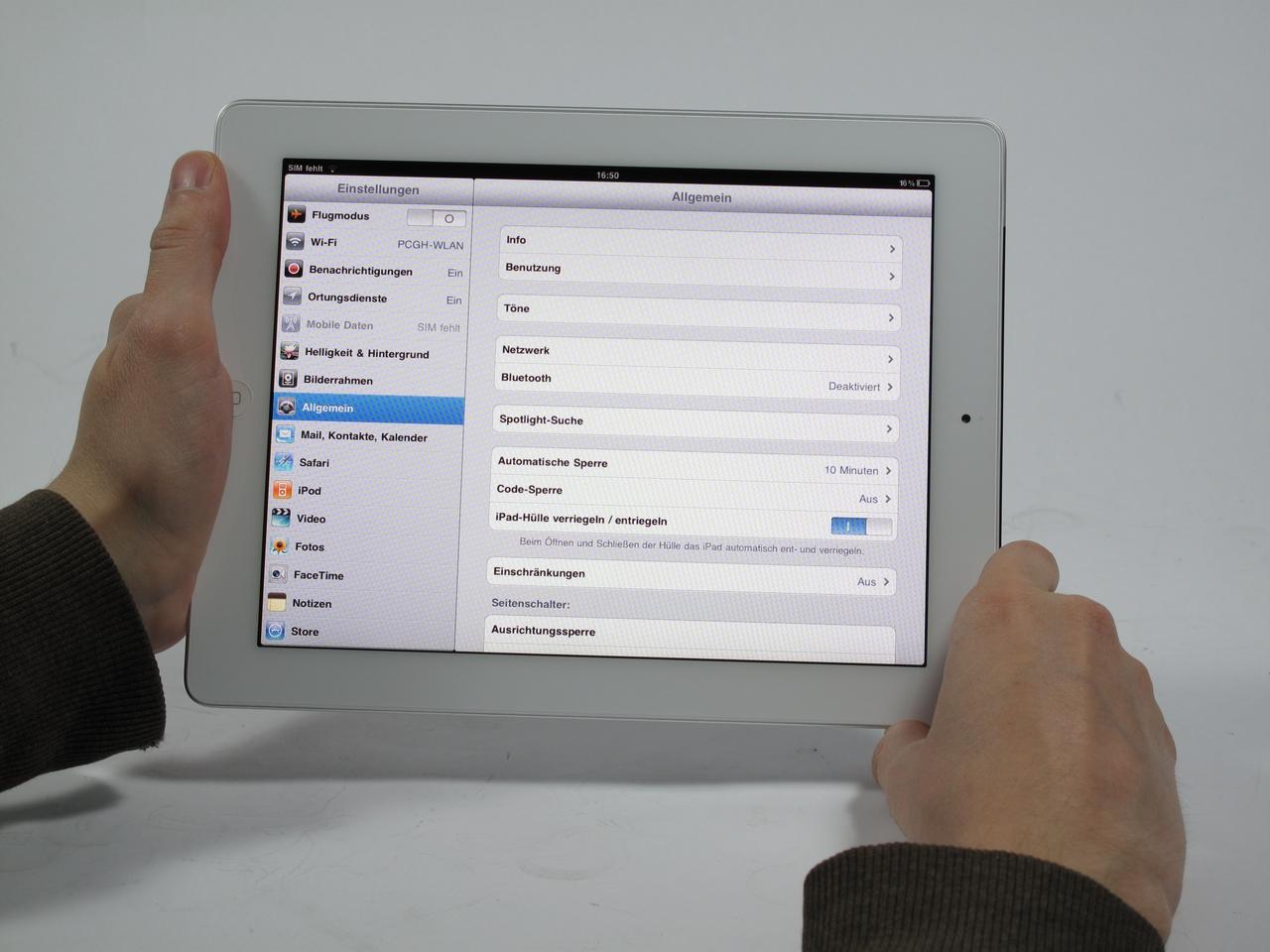 [28/03/2011] So sieht die erste iPad-Generation aus. Knapp ein Jahr später zauberte Apple bereits ein neues Gerät aus dem Hut, das deutlich schlanker daherkam. (4)