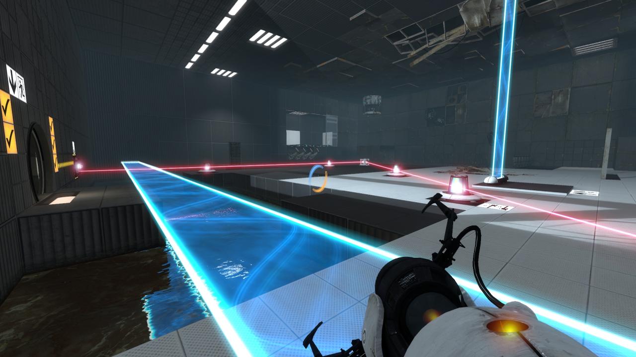 [18/04/2011] Portal 2 im Test - Wenn mehrere Elemente verknüpft werden, wird es knifflig. Hier setzen wir die Barriere als Brücke und Schutzmauer ein und lenken Laserstrahlen um.
